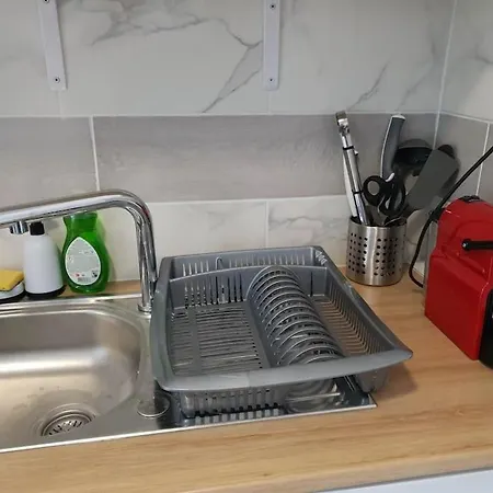 Avec Jardin Et Barbecue, 2 Pers Apartment Thiers